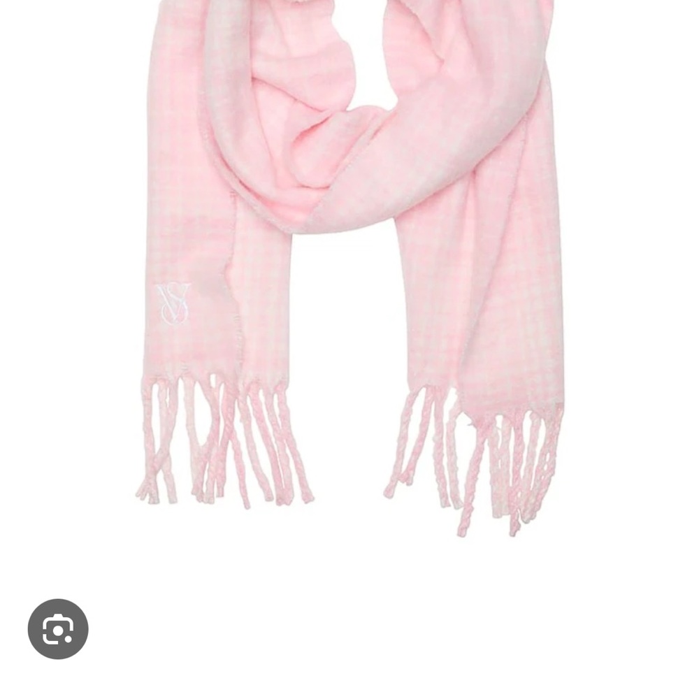 Victoria’s Secret Pink scarf
